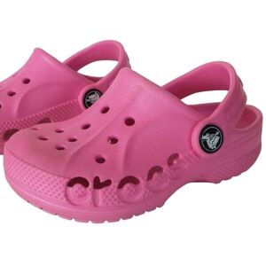 CROCS Kids Classic Clog in Bright Pink Open Heel Lightweight. Size 8C
